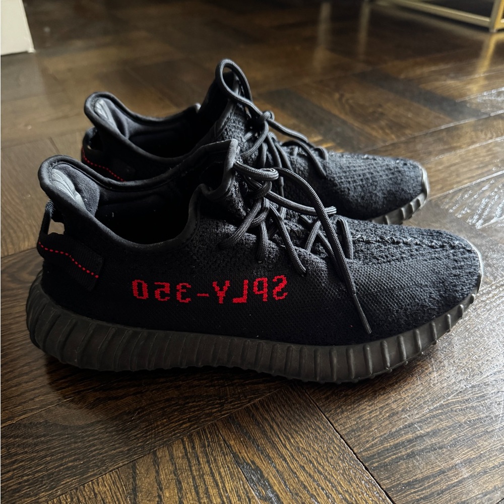 Yeezy Boost 350 V2 Bred